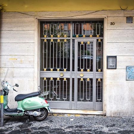 La Casa Di Sassa Apartment เนเปิลส์ ภายนอก รูปภาพ