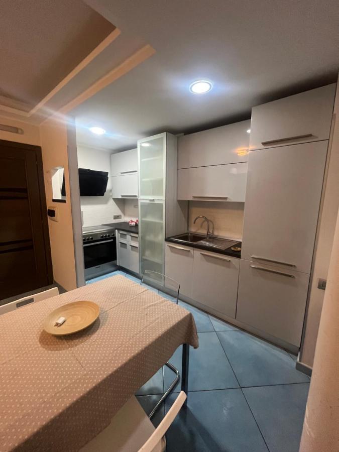 La Casa Di Sassa Apartment เนเปิลส์ ภายนอก รูปภาพ